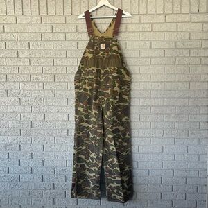 Vintage Carhartt Duck Camo Hunting Bib Overalls BU103 Size 40x30 Outdoors